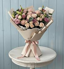 Букет цветов из:  Розы и Лизиантусы #REPLACE_PRED# Сергиевский