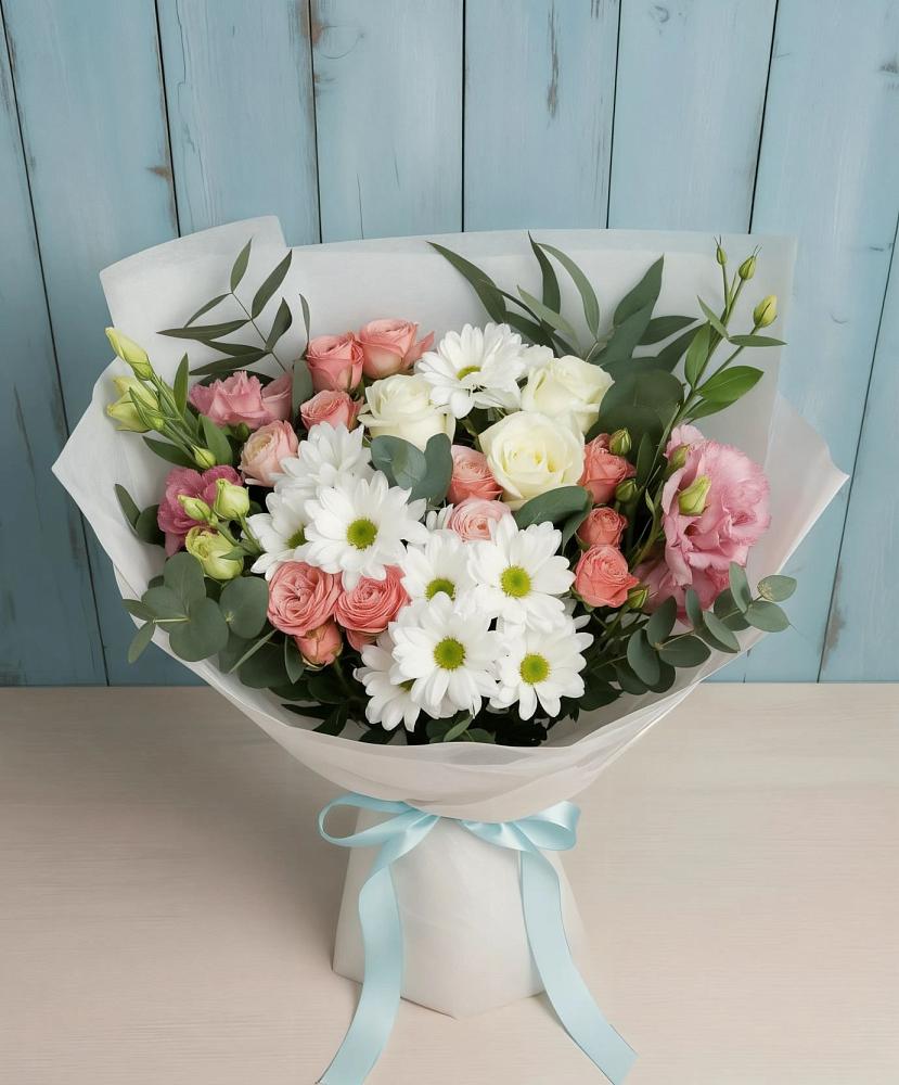 Букет цветов из: Розы, Лизиантусы и Хризантемы в Сергиевский