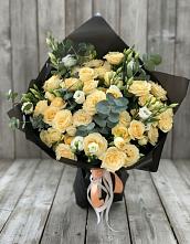 Букет цветов из:  Розы и Лизиантусы #REPLACE_PRED# Сергиевский