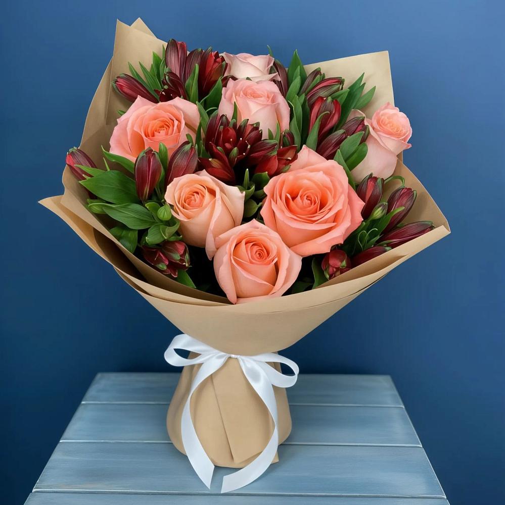 Букет цветов из: Розы и Альстромерии в Сергиевский