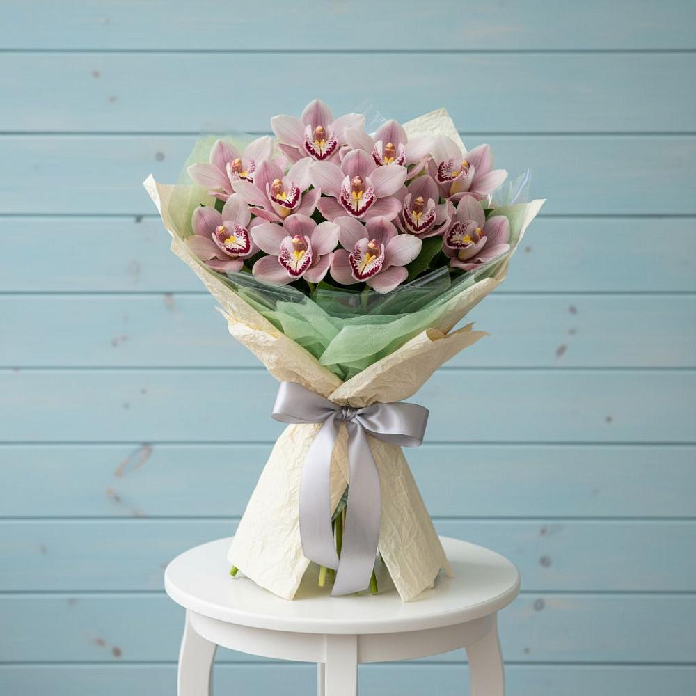 Букет цветов из: Орхидеи и Розы в Сергиевский