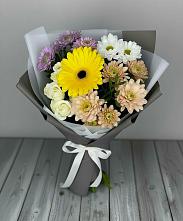 Букет цветов из:  Розы, Герберы и Хризантемы в Сергиевский