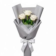 Букет 3 белые розы в Сергиевский