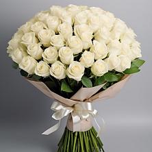 Букет 101 беля роза Белоснежка в Сергиевский