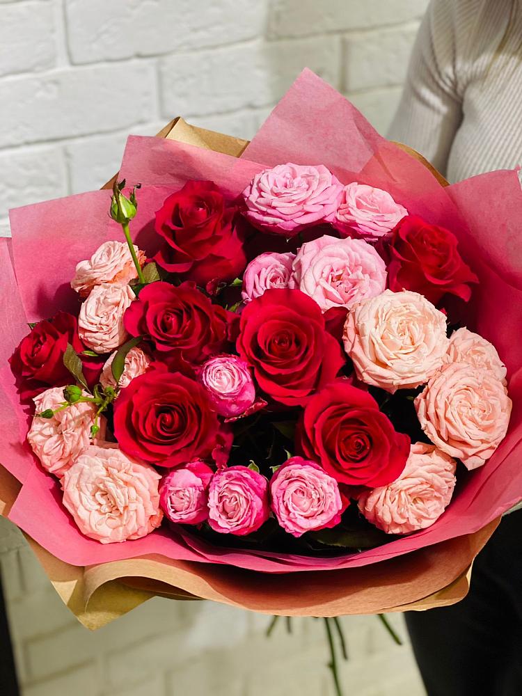 Букет цветов из: Розы в Сергиевский