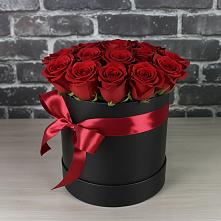 Цветочная композиция из Розы в шляпной коробке в Сергиевский