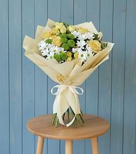 Букет цветов из:  Хризантемы и Розы в Сергиевский