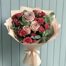 Букет цветов из:  Гвоздики и Розы в Сергиевский